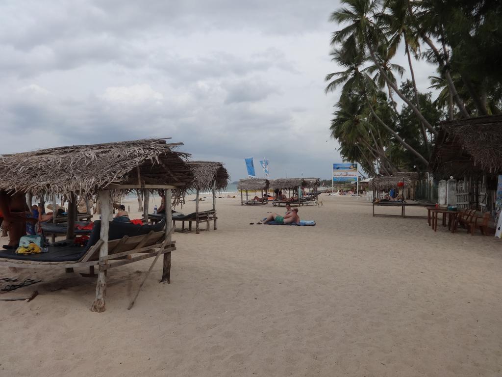 Neem Beach House تريكونامالاي المظهر الخارجي الصورة