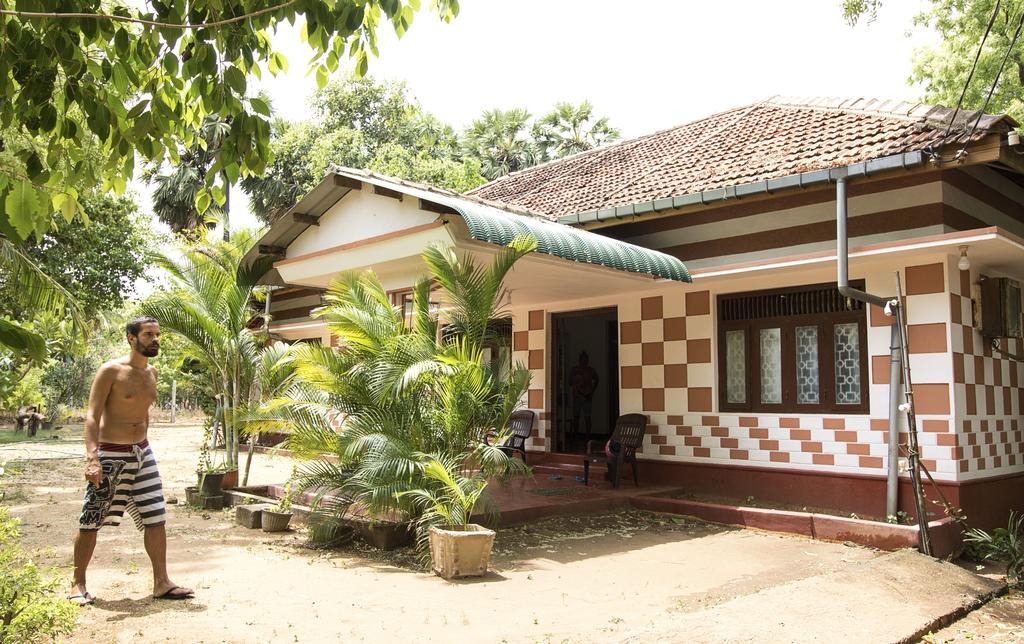 Neem Beach House تريكونامالاي المظهر الخارجي الصورة