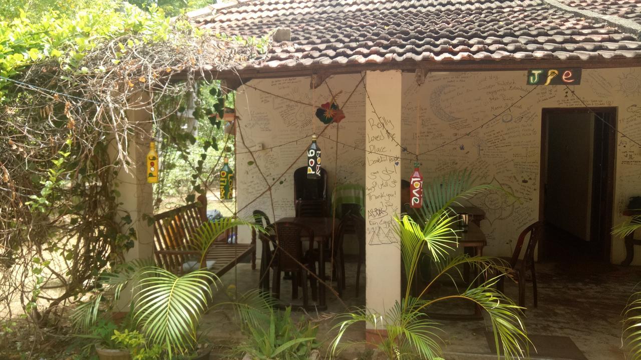 Neem Beach House تريكونامالاي المظهر الخارجي الصورة