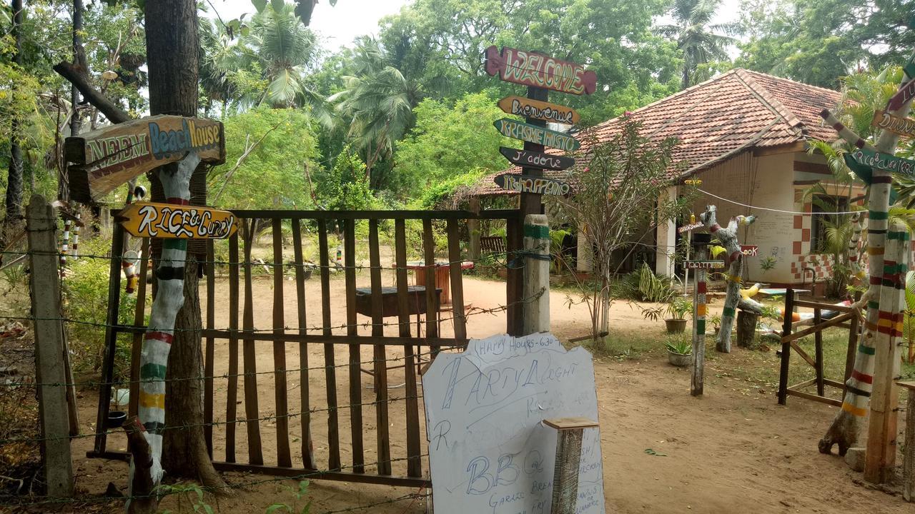 Neem Beach House تريكونامالاي المظهر الخارجي الصورة